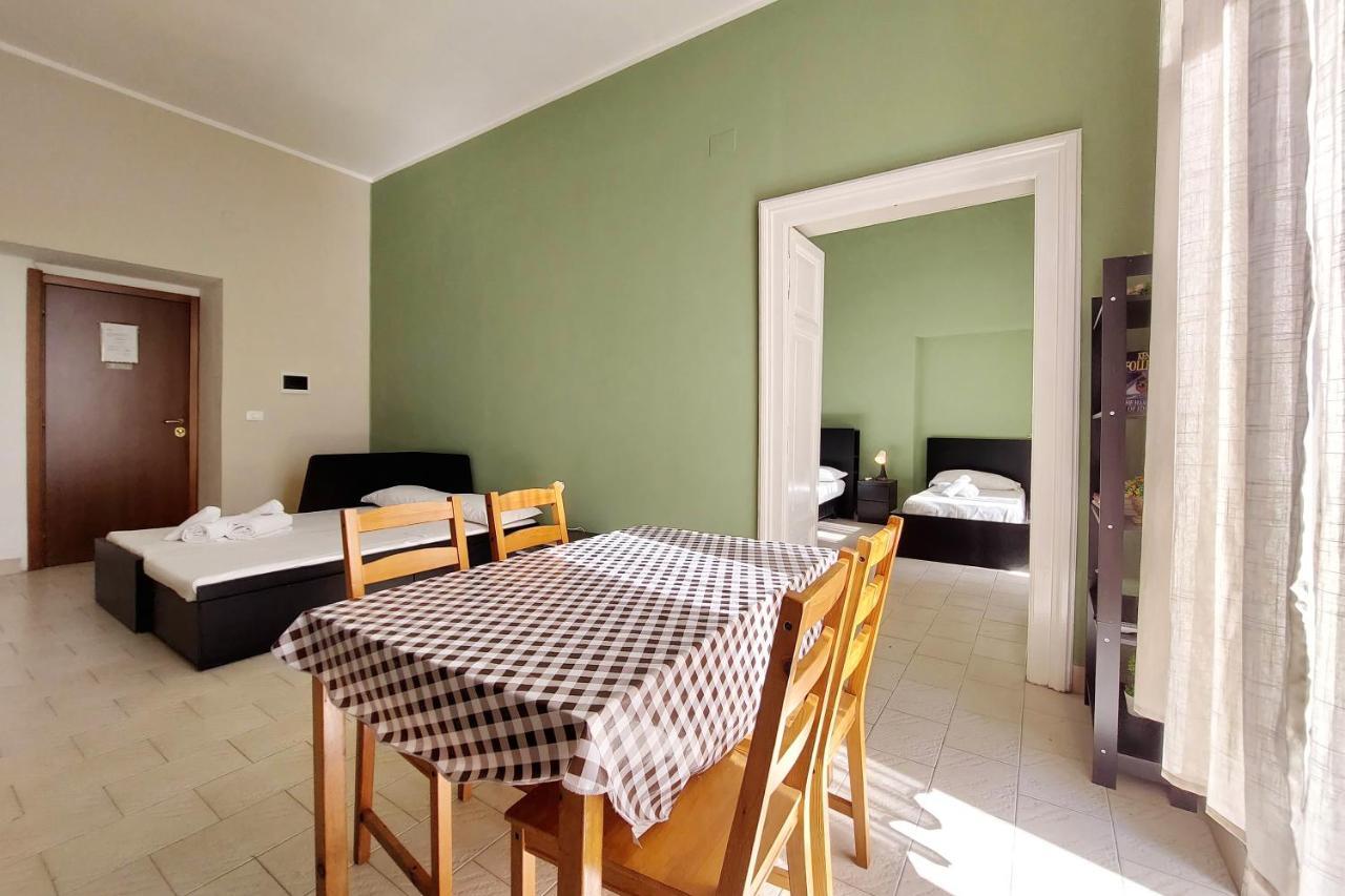 רומא Residence Apartment Lucky Stars מראה חיצוני תמונה