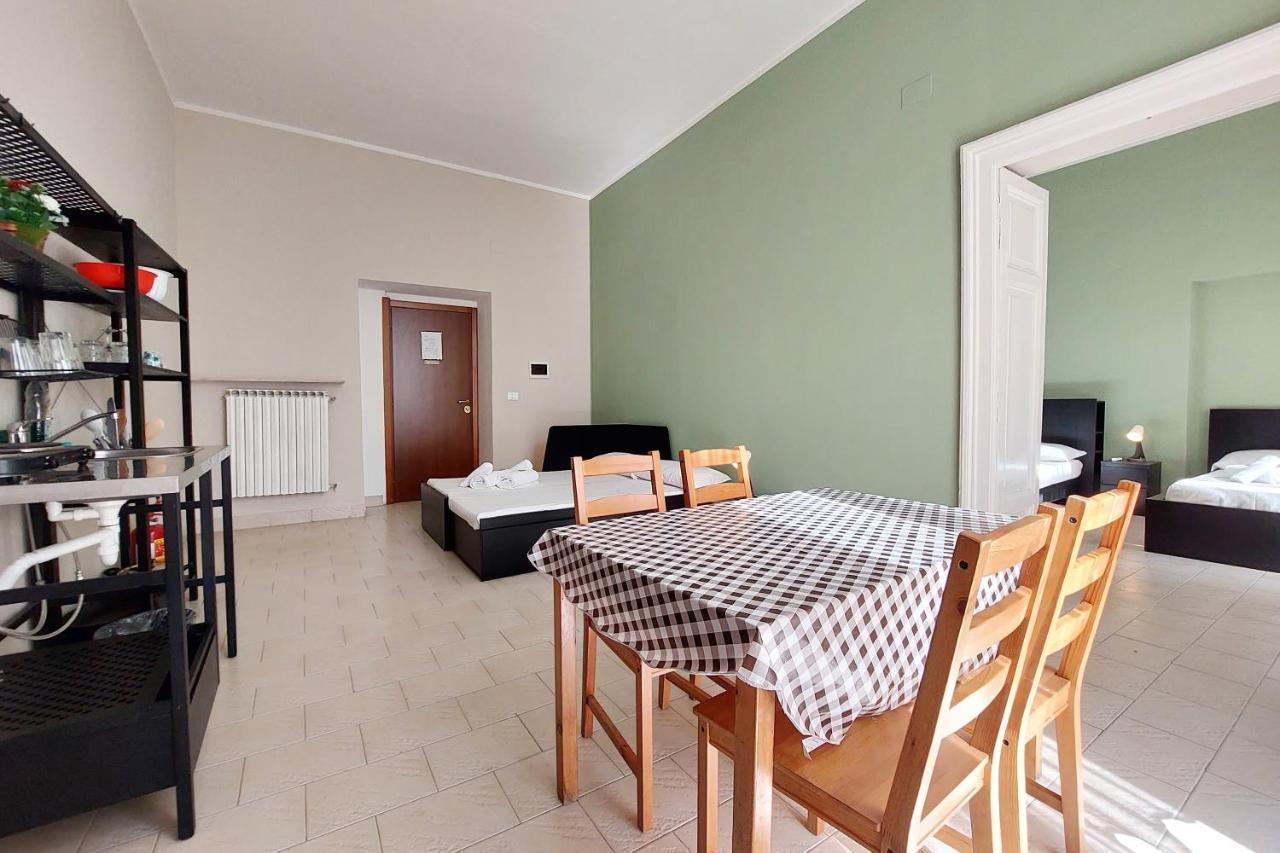 רומא Residence Apartment Lucky Stars מראה חיצוני תמונה
